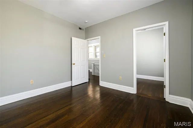 $349,900 | 4140 Shaw Boulevard, St. Louis, MO 63110