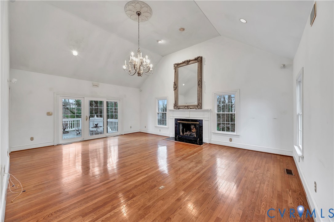 10429 Jordan Parkway Hopewell, VA 23860 - Photo 5 of 36