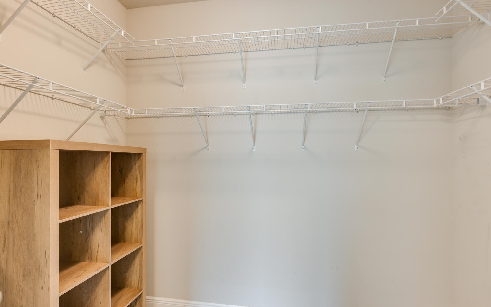 379 Whitman Way Freeport, FL 32439 - Photo 39 of 97 a view of an empty walk in closet