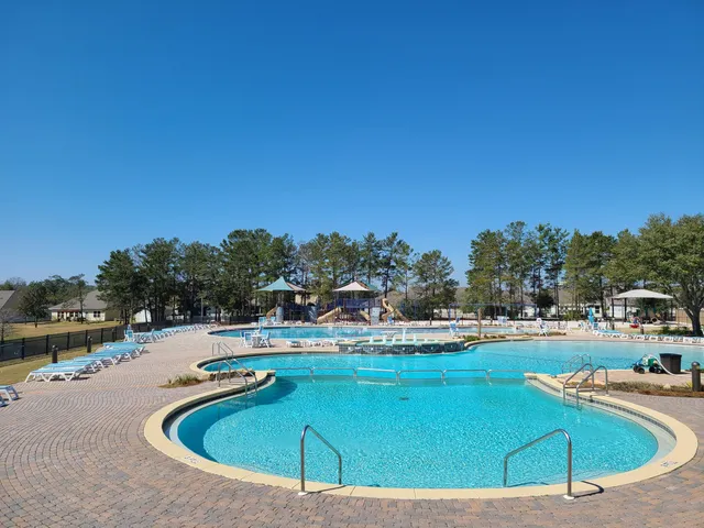 $425,000 | 379 Whitman Way, Freeport, FL 32439