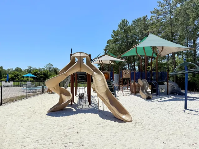 $425,000 | 379 Whitman Way, Freeport, FL 32439