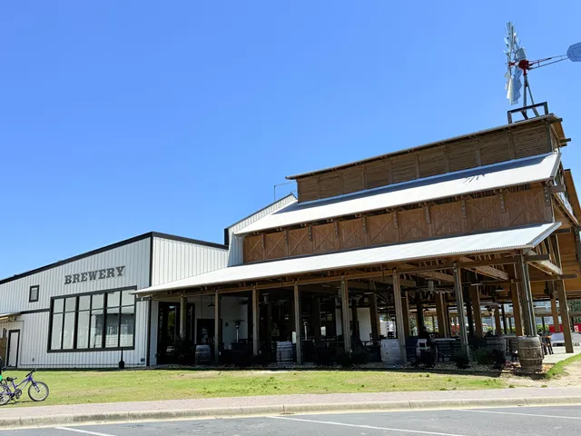 $425,000 | 379 Whitman Way, Freeport, FL 32439