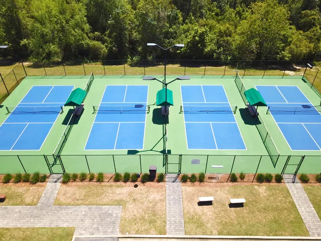 $425,000 | 379 Whitman Way, Freeport, FL 32439