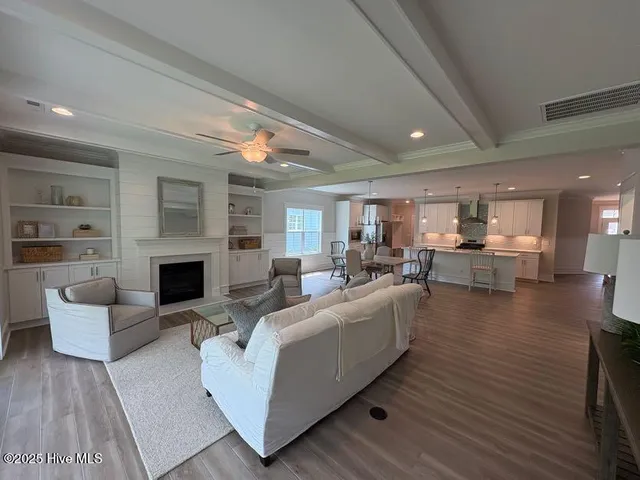 $624,900 | 120 Flat Clam Drive, Wilmington, NC 28401