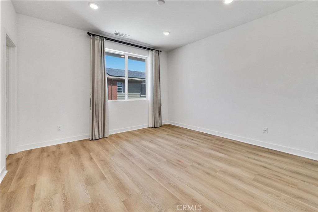 160 Restore Irvine, CA 92618 - Photo 33 of 50
