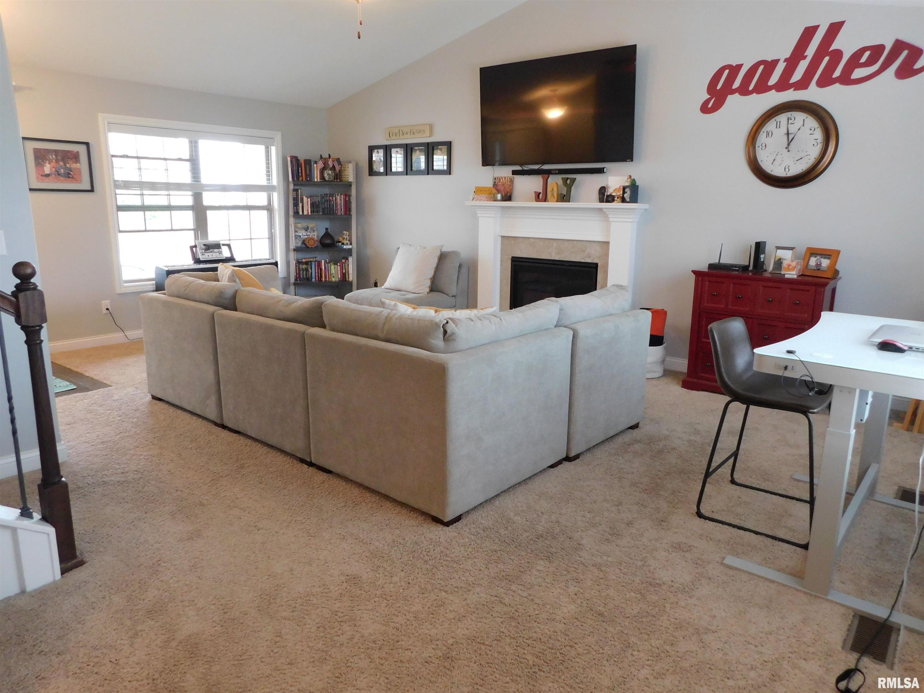742 Labrador Way Washington, IL 61571 - Photo 7 of 50 Gallery Image 7