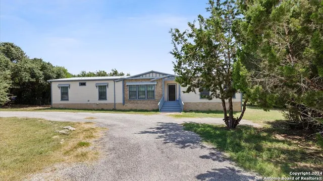 $280,000 | 269 Rangeland Road, Blanco, TX 78606