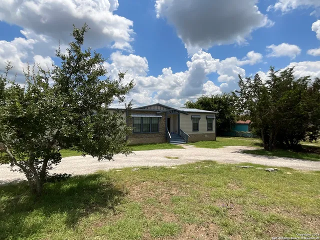 $280,000 | 269 Rangeland Road, Blanco, TX 78606