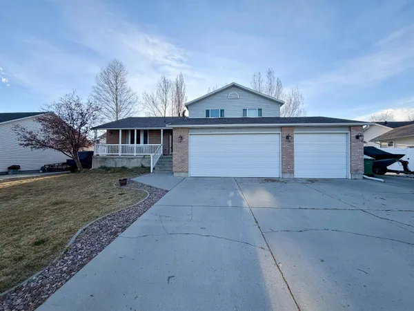 $425,000 | 1104 Sprucewood Drive, Rock Springs, WY 82901