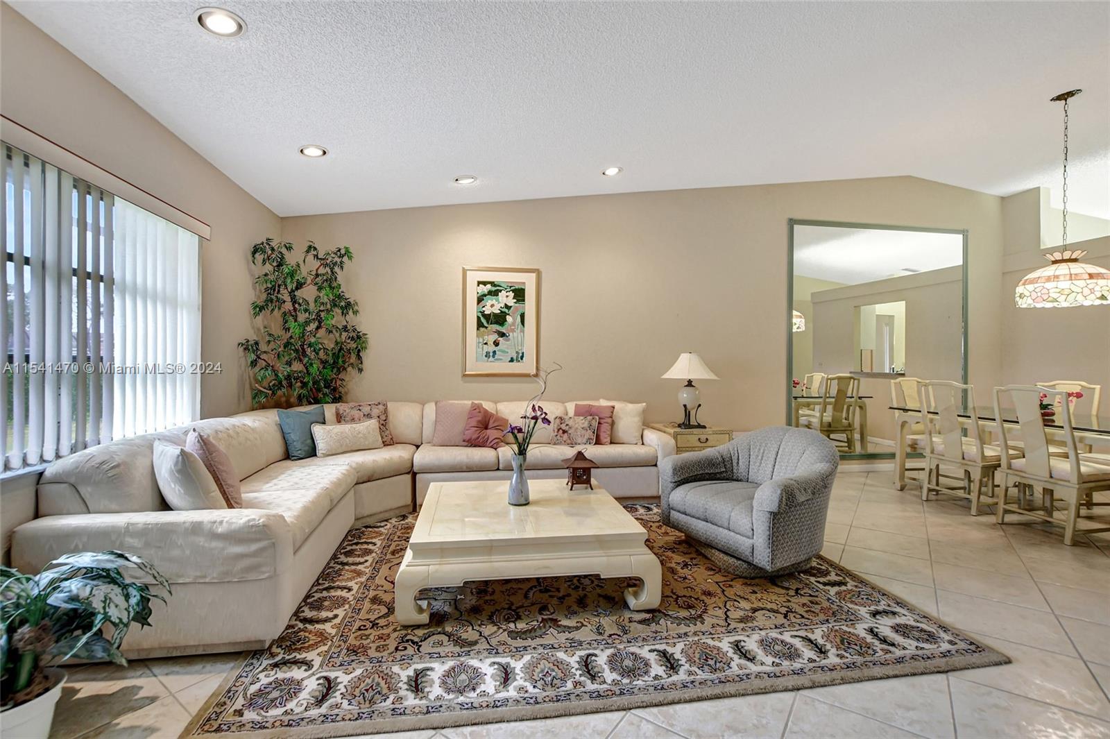 8171 Sweetbriar Way Boca Raton, FL 33496 - Photo 11 of 58 Gallery Image 11