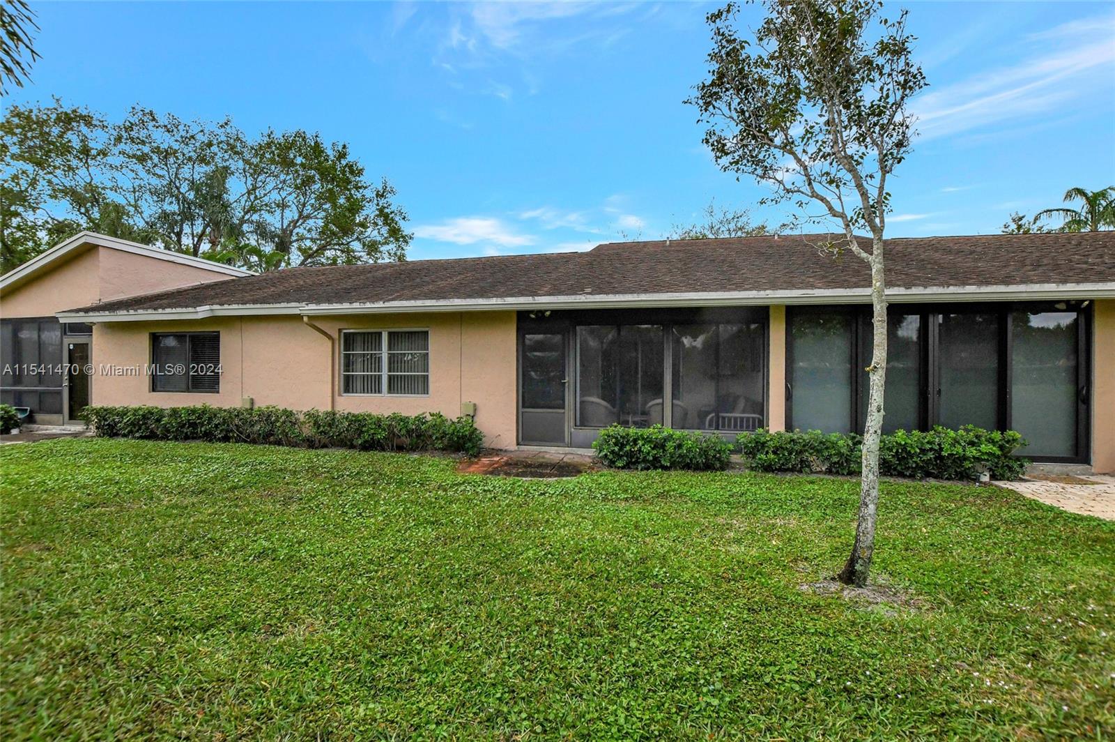 8171 Sweetbriar Way Boca Raton, FL 33496 - Photo 31 of 58 Gallery Image 31