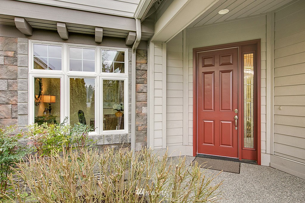 3825 184th Place Southeast Bothell, WA 98012 - Photo 2 of 22 Gallery Image 2