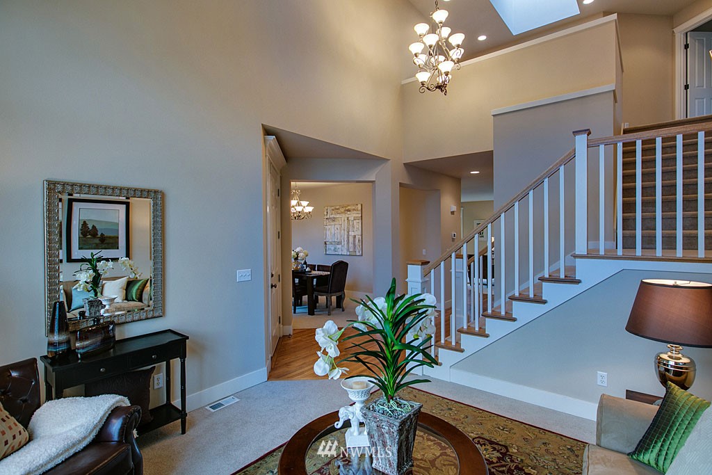 3825 184th Place Southeast Bothell, WA 98012 - Photo 3 of 22 Gallery Image 3
