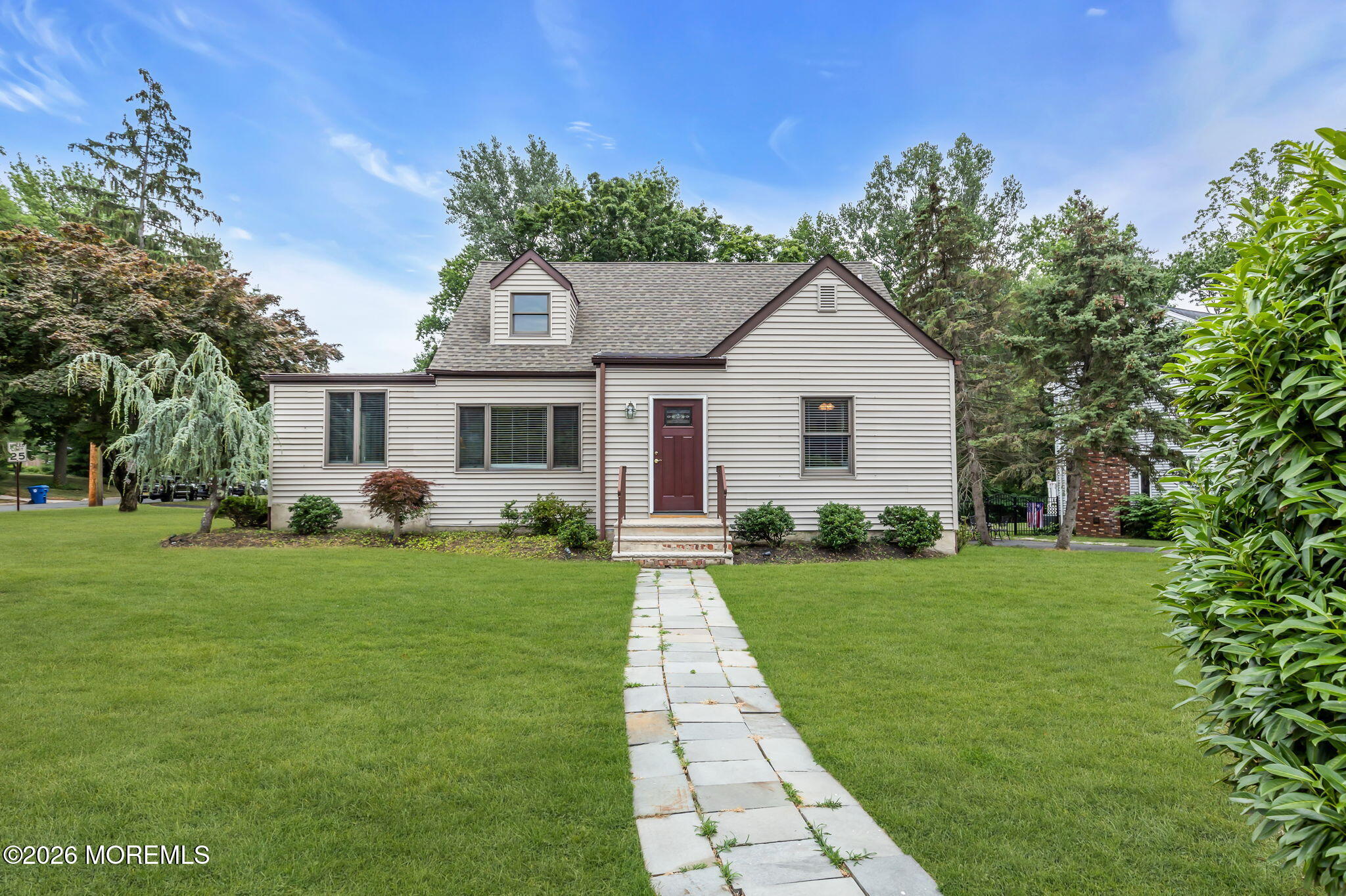 89 Oak Hill Road Middletown, NJ 07701 - Photo 3 of 62 7-web-or-mls-3F1A2758-1