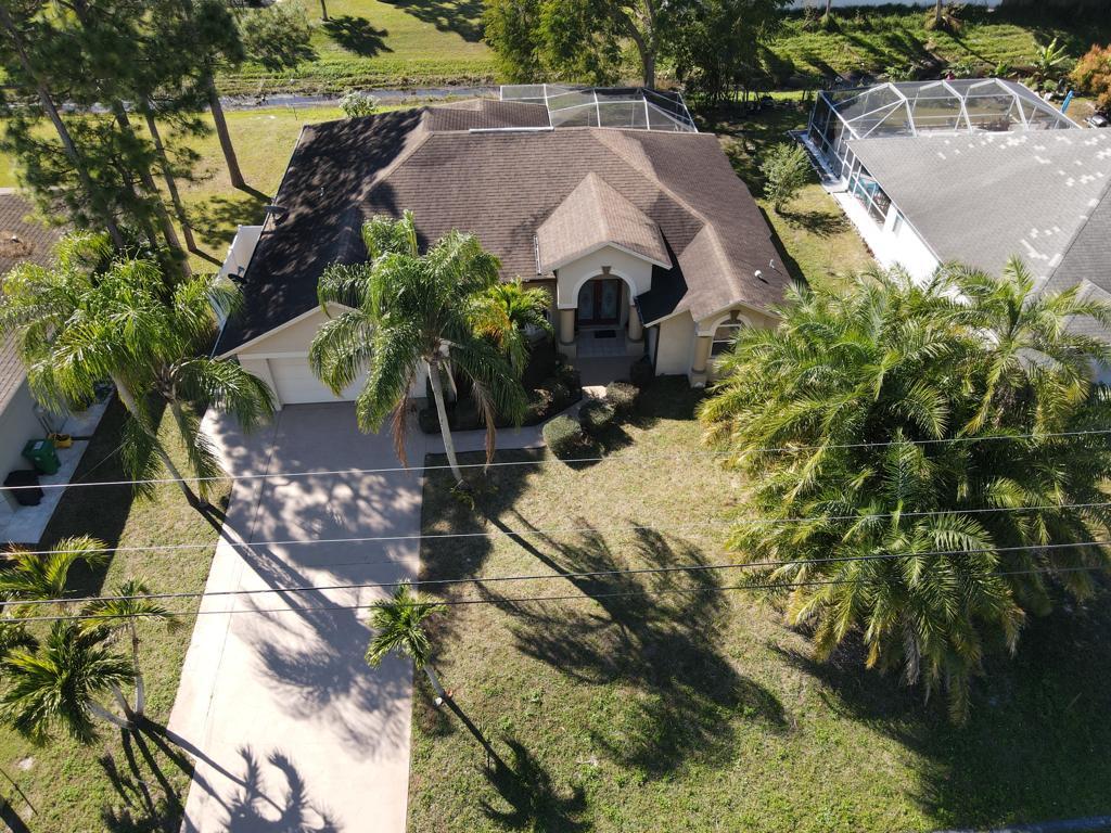 337 Southeast Fisk Road Port St. Lucie, FL 34984 - Photo 29 of 32 d674634a-87fb-4938-8e6a-9d50983668df