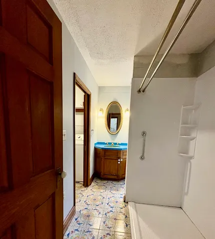 $875,000 | 150 Swift Street, South Burlington, VT 05403