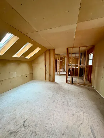 $875,000 | 150 Swift Street, South Burlington, VT 05403