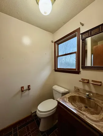 $849,000 | 150 Swift Street, South Burlington, VT 05403