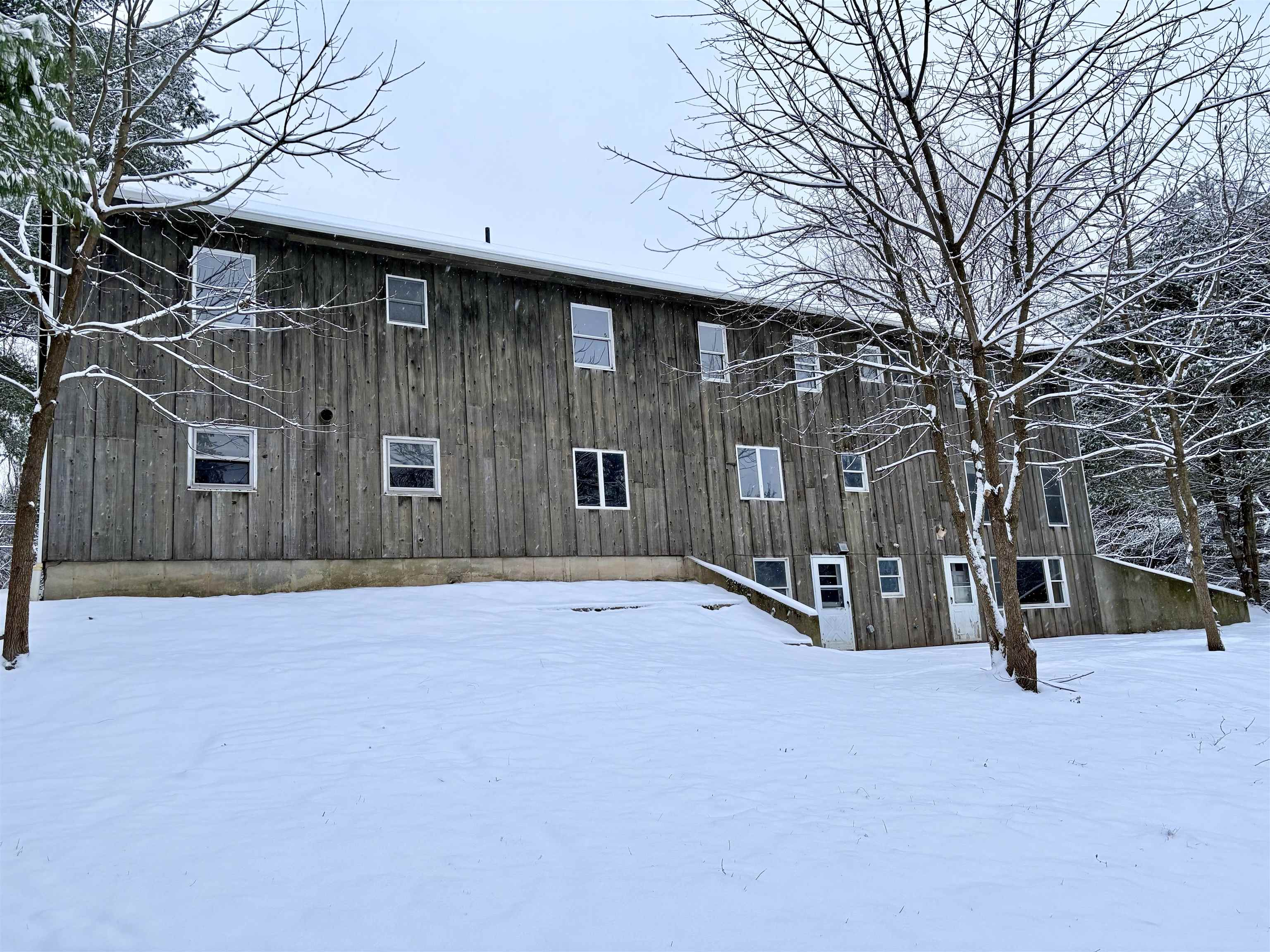 150 Swift Street South Burlington, VT 05403 - Photo 3 of 34