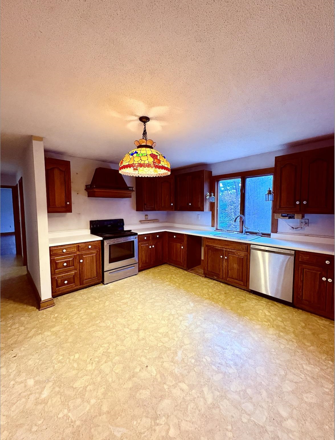 150 Swift Street South Burlington, VT 05403 - Photo 6 of 34