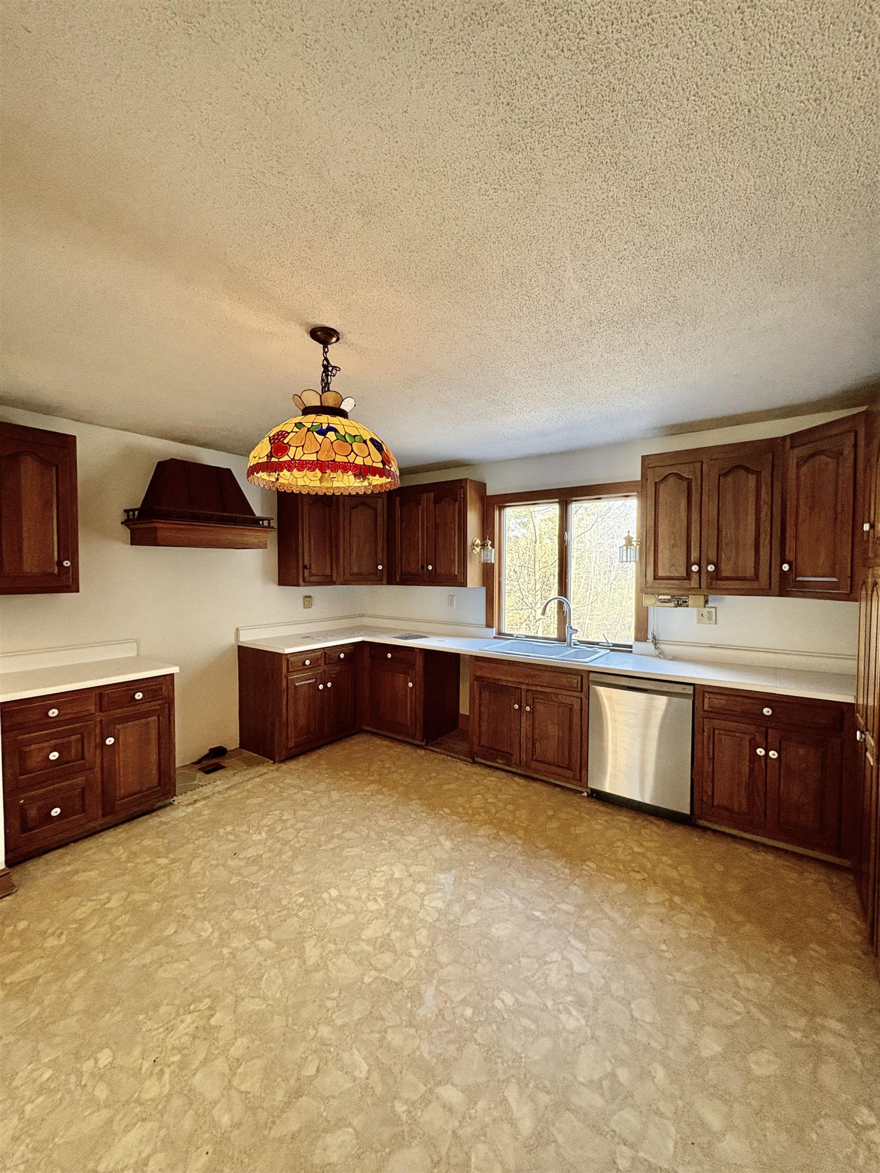 150 Swift Street South Burlington, VT 05403 - Photo 9 of 44