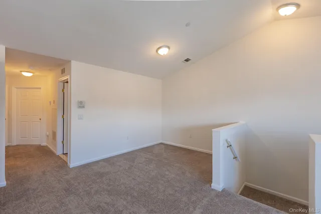 $2,900 | 316 Flurry Lane, Unit 316, West Babylon, NY 11704