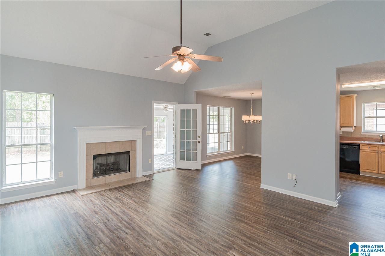 251 Victoria Station Alabaster, AL 35114 - Photo 5 of 41