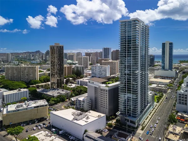 $3,750 | 1515 Liona Street, Unit 4103, Honolulu, HI 96814