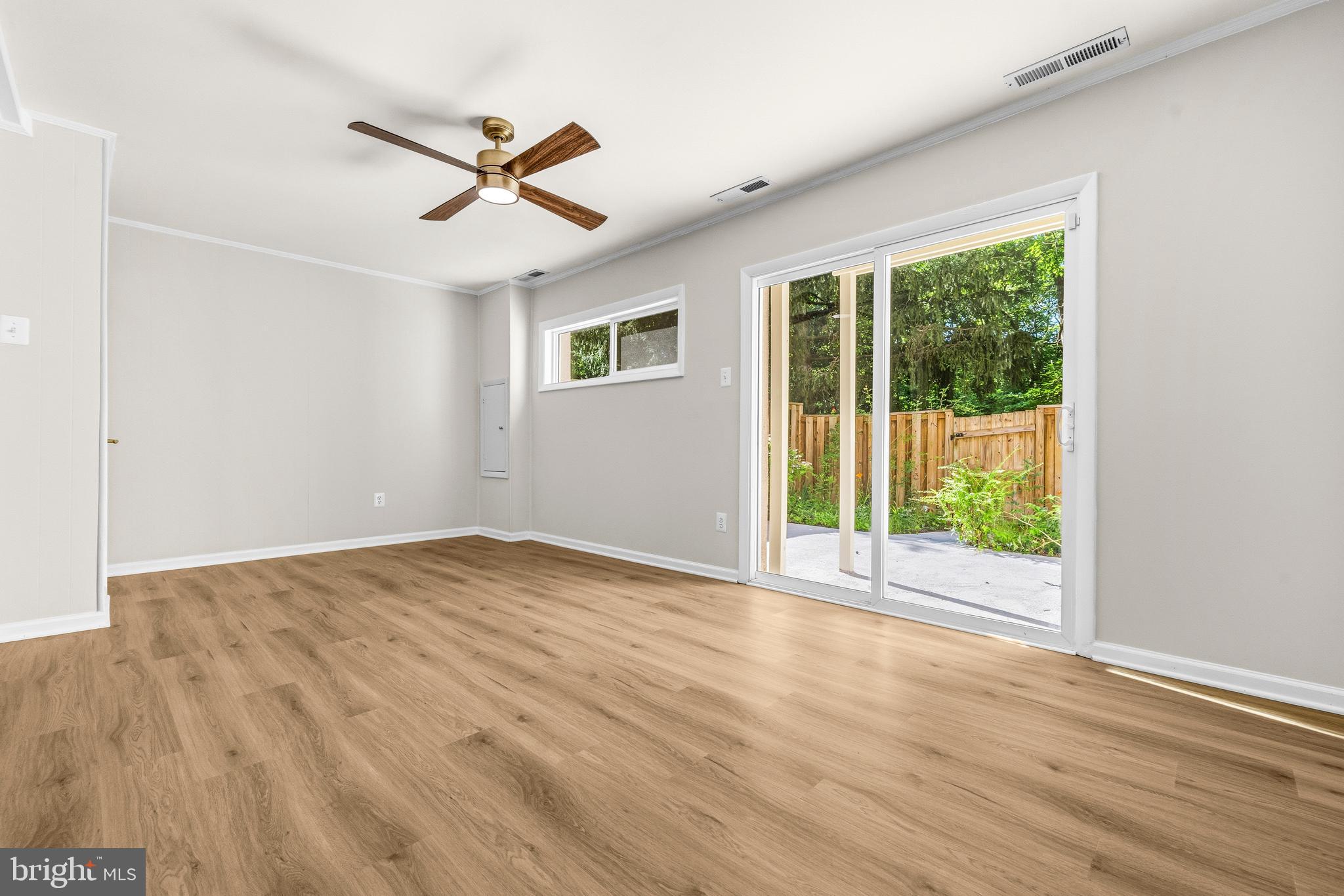 1604 Valencia Way Reston, VA 20190 - Photo 33 of 50