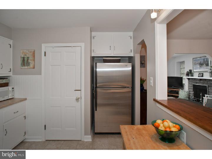 648 Paddock Road Havertown, PA 19083 - Photo 8 of 25