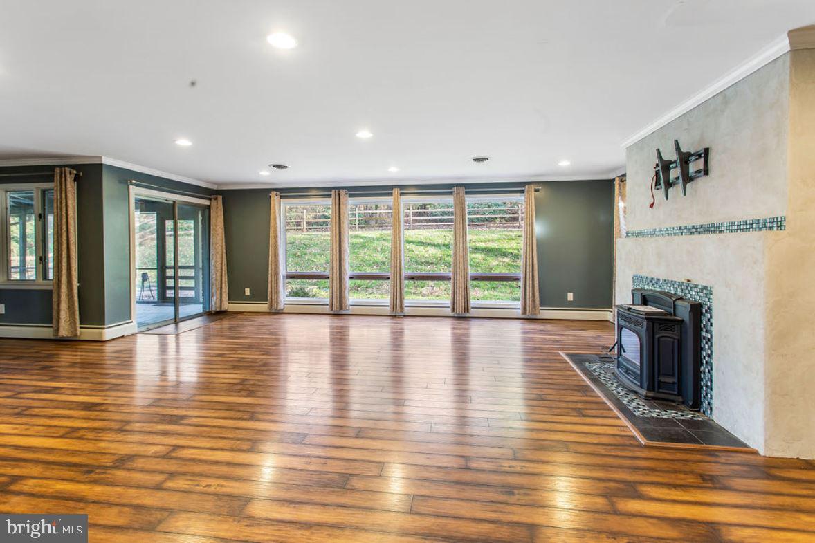 5620 Midhill Road Spring Grove, PA 17362 - Photo 4 of 48