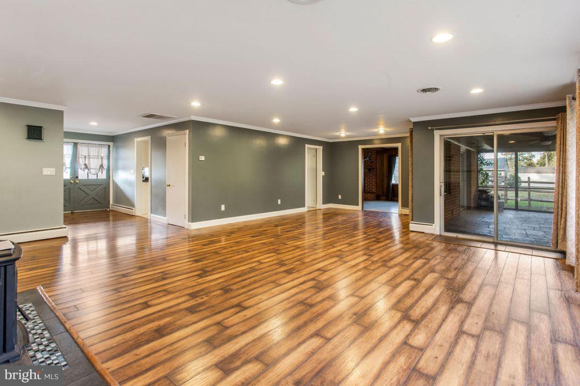 5620 Midhill Road Spring Grove, PA 17362 - Photo 8 of 48