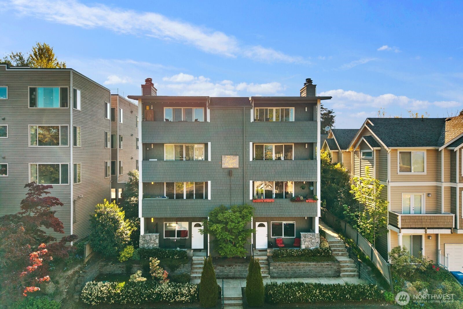 1729 18th Avenue, Unit 201 Seattle, WA 98122 - Photo 1 of 36