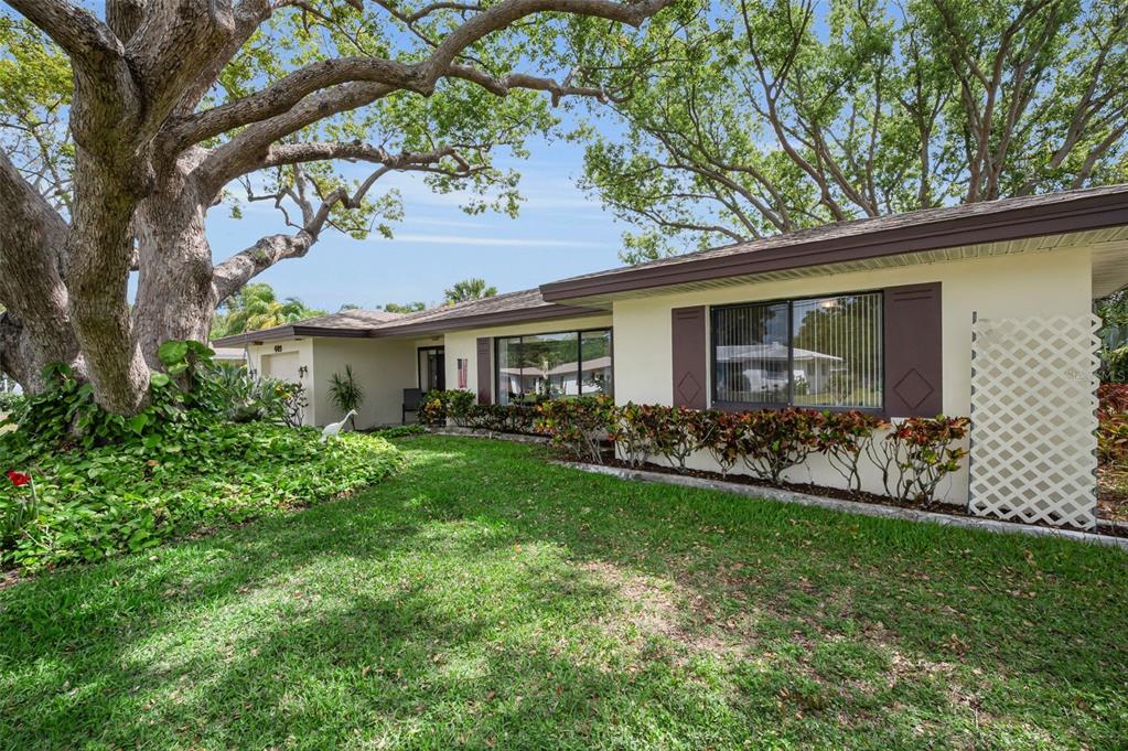 409 Graham Drive Clearwater, FL 33765 - Photo 11 of 75