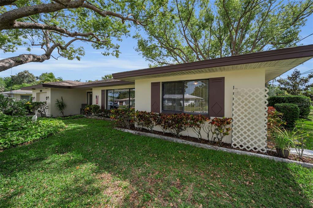 409 Graham Drive Clearwater, FL 33765 - Photo 15 of 75
