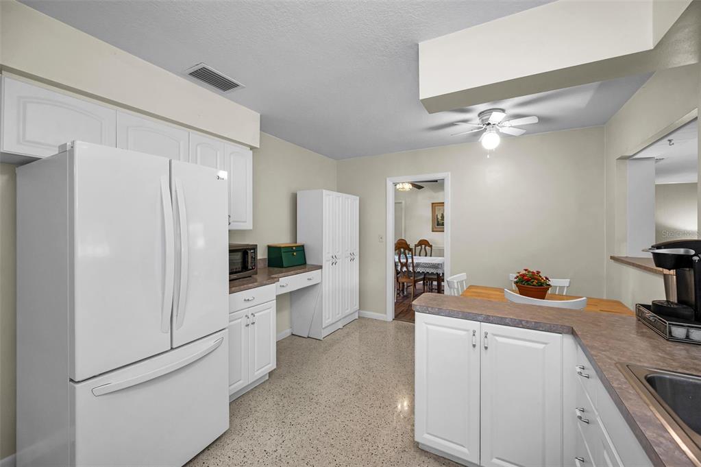 409 Graham Drive Clearwater, FL 33765 - Photo 29 of 75