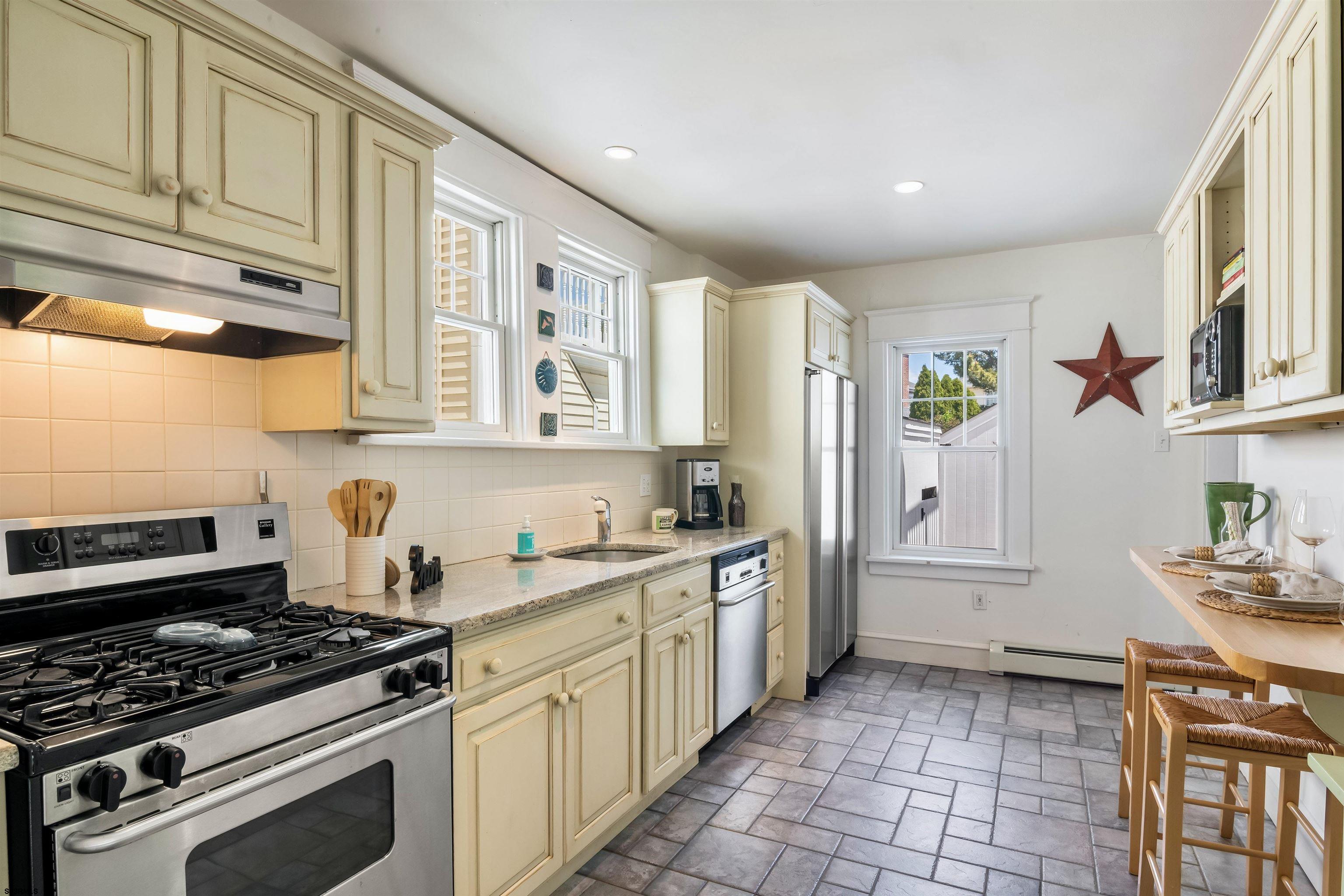 409 Gull Road Ocean City, NJ 08226 - Photo 11 of 37 Gallery Image 11