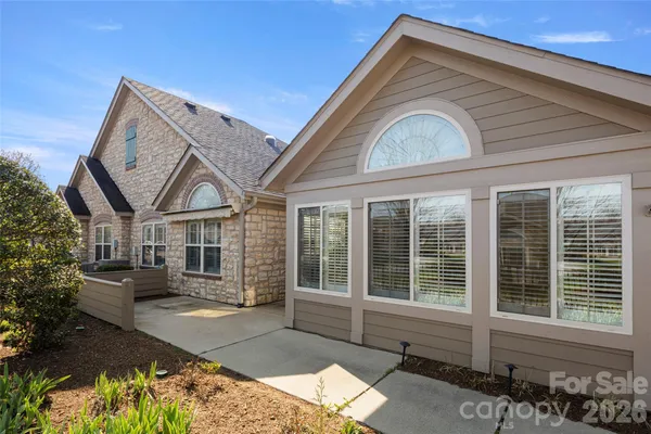 $440,000 | 31 Braeburn Way, Flat Rock, NC 28731