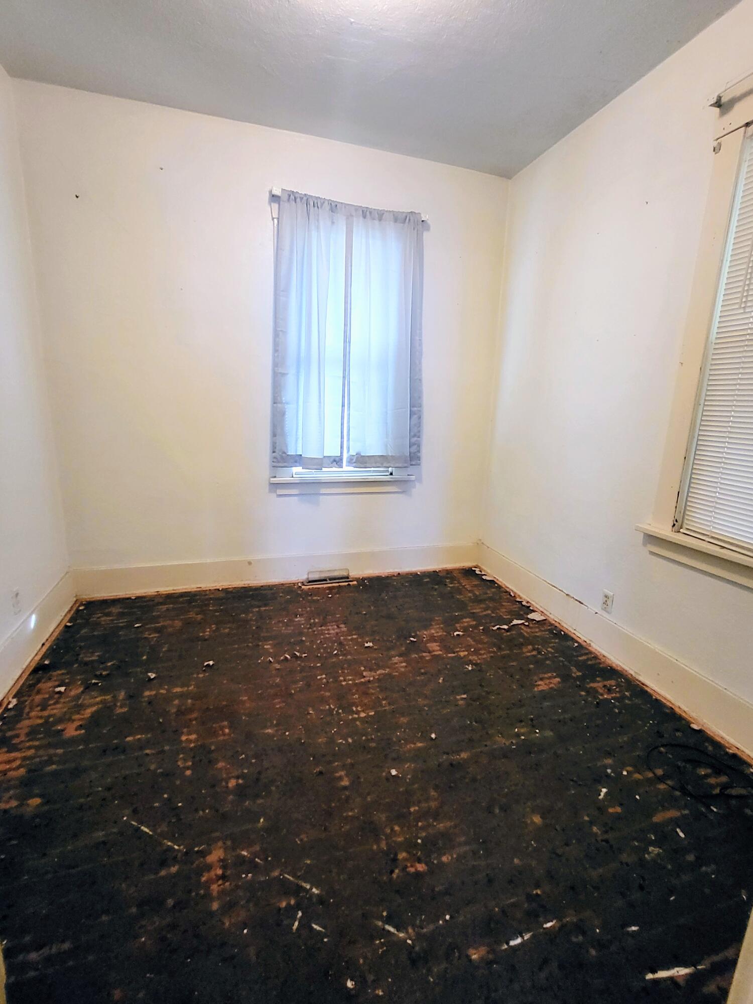 509 North Cullen Street Rensselaer, IN 47978 - Photo 14 of 16 a view of a room with window