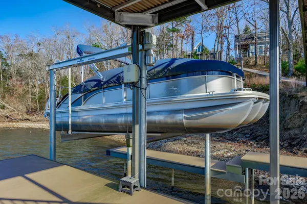 $1,750,000 | 2207 C Horton Cove Road, Camden, SC 29020