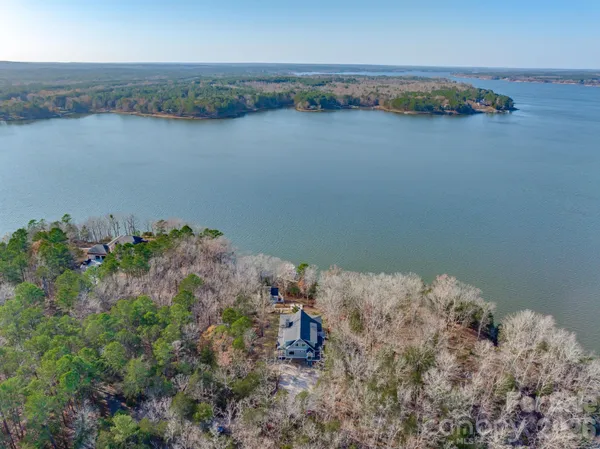 $1,750,000 | 2207 C Horton Cove Road, Camden, SC 29020