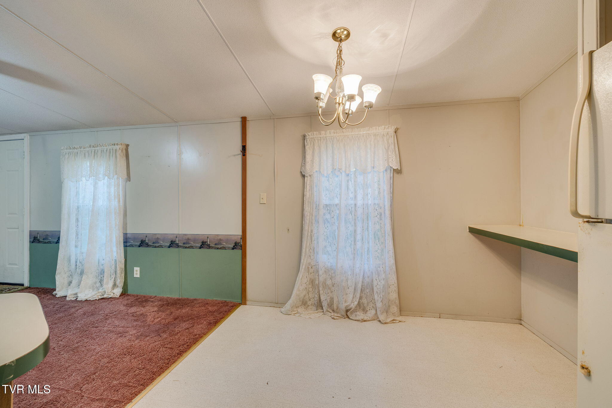 200 Ingram Branch Road Roan Mountain, TN 37687 - Photo 11 of 26 011