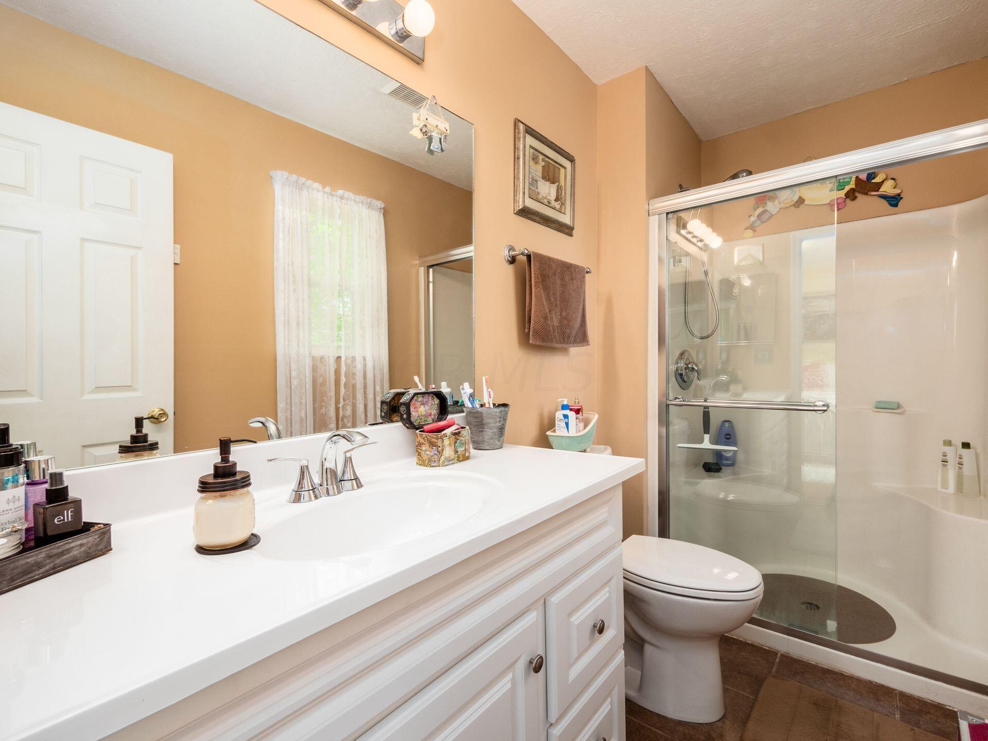 3046 Ravine Pointe Drive Columbus, OH 43231 - Photo 9 of 17 009__N 3046 Ravine Pointe 045