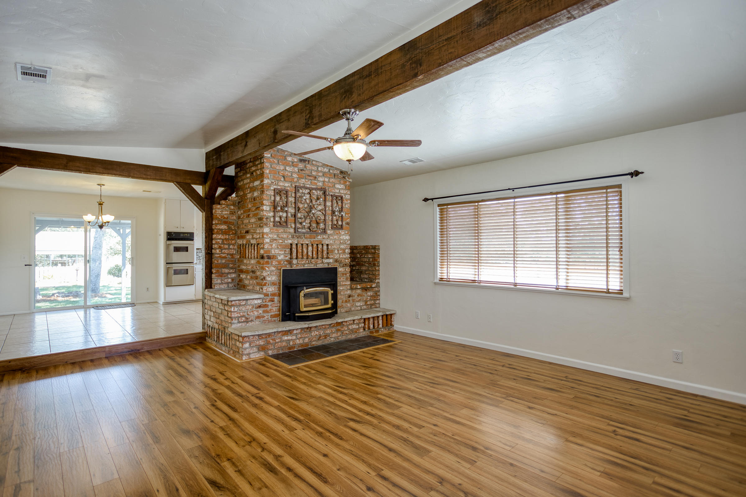 21442 Valley Oak Road Redding, CA 96003 - Photo 7 of 41 new flooring