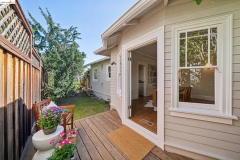 $998,000 | 3862 Lyman Road, Oakland, CA 94602