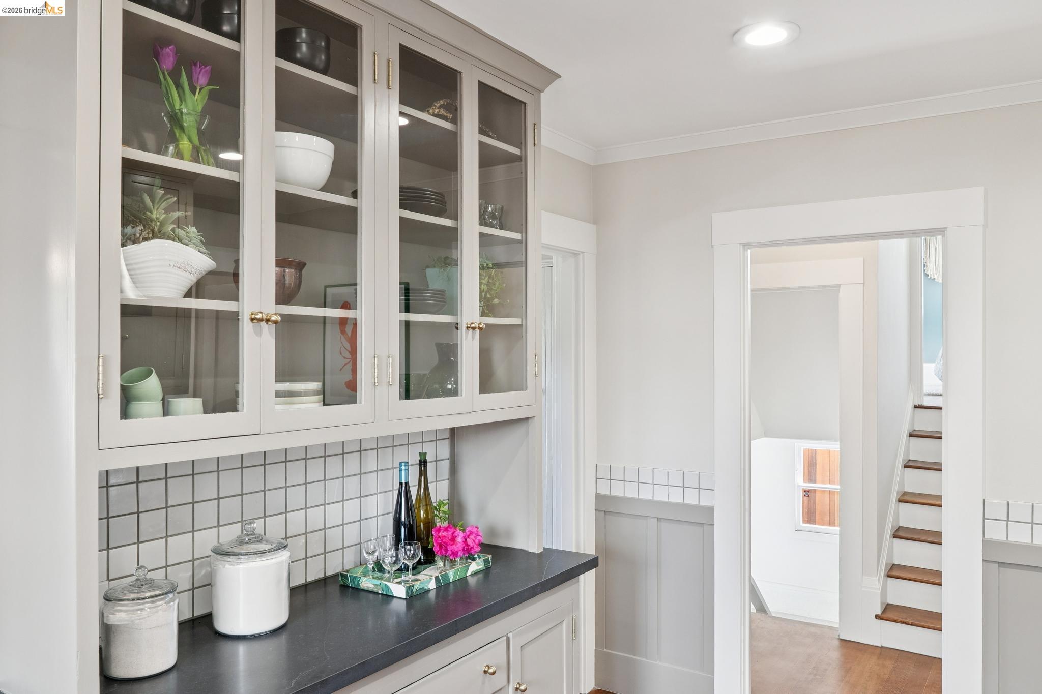 3862 Lyman Road Oakland, CA 94602 - Photo 16 of 60