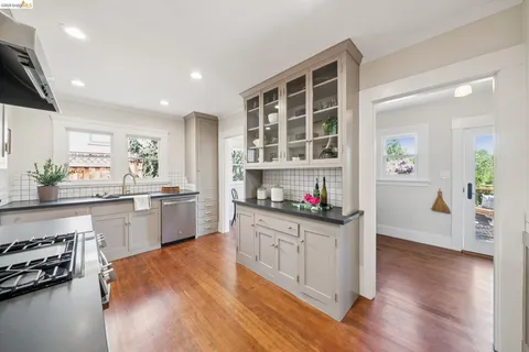 $998,000 | 3862 Lyman Road, Oakland, CA 94602