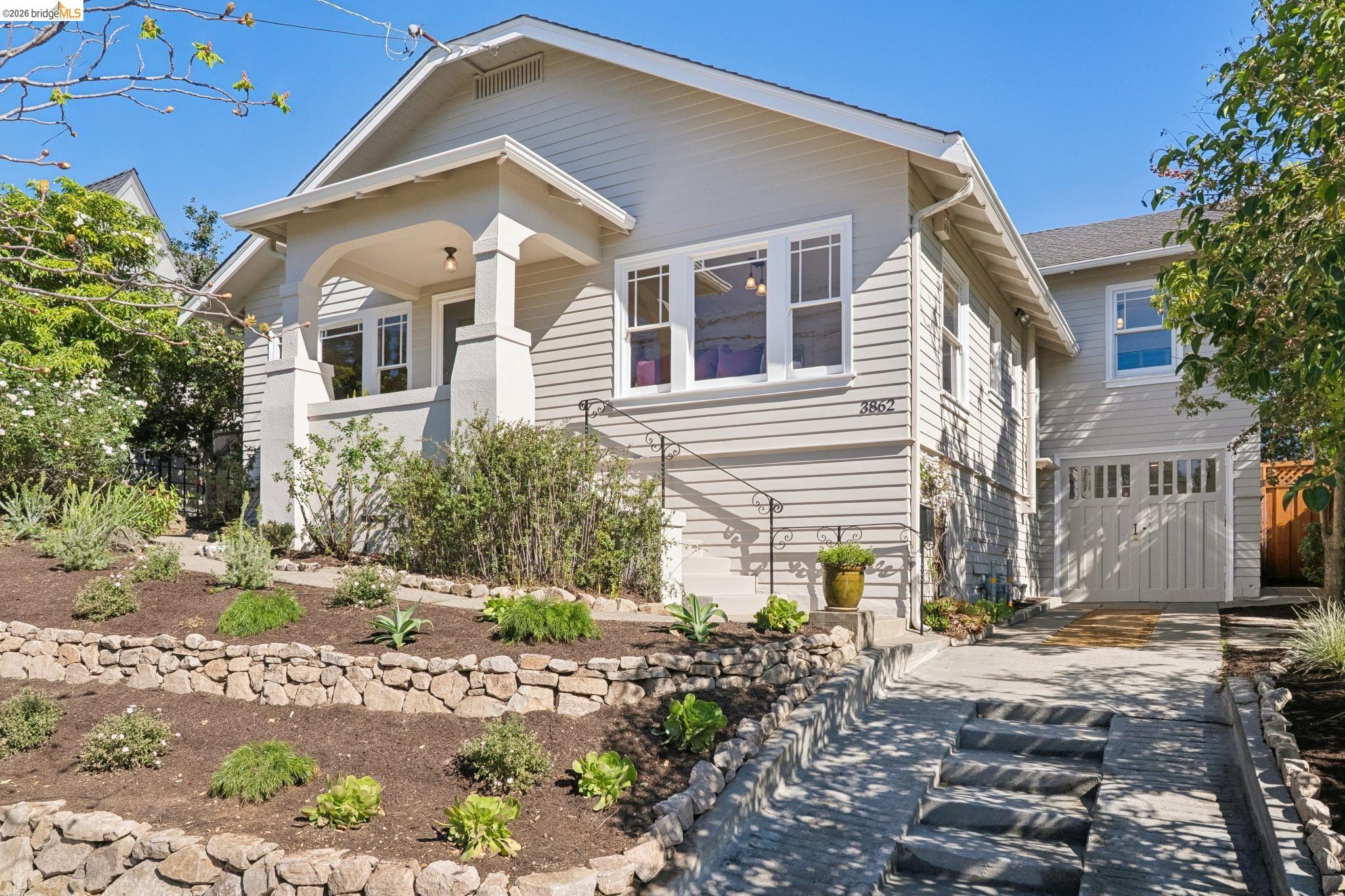 3862 Lyman Road Oakland, CA 94602 - Photo 2 of 60