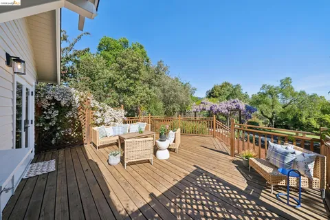 $998,000 | 3862 Lyman Road, Oakland, CA 94602