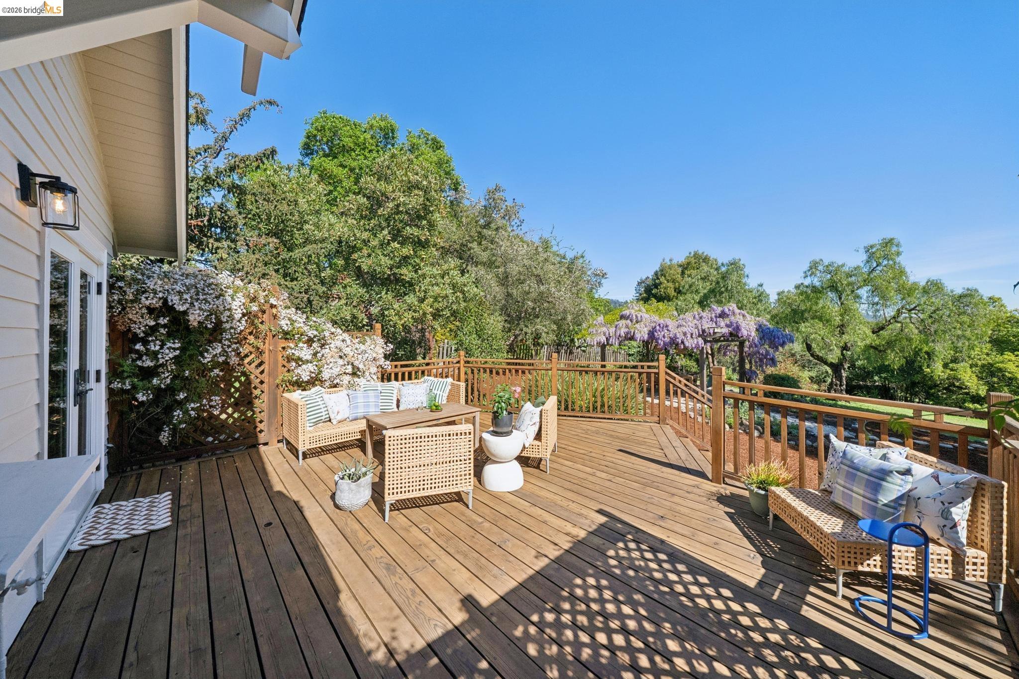 3862 Lyman Road Oakland, CA 94602 - Photo 21 of 60